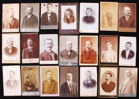 1880-1900 21db keményhátú fénykép férfiakról különböző műtermekből, vizitkártya méretben /  Vintage photos of men