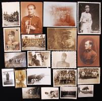 1940-1945 21db katonai fotó klf méretben (kitüntetések, fegyverek, portrék)