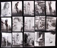 cca 1970 49db-os erotikus fotósorozat /  Erotic photo set, 6x9cm