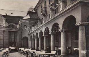 Szolnok Tisza szálló és gyógyfürdő terasza