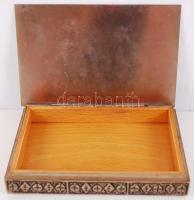 cca 1980 Iparművész fém dobozka fa béléssel (fedelén sérült) /  Designer metal box (lid damaged), 14,5x9,5x2,5cm