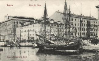 Trieste port, sailing ship, the advertisement of Margit Cream of Földes on the backside (non pc)