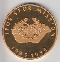 1995-1998. "IFOR-SFOR" misszió aranyozott emlékérem, eredeti díszdobozban T:PP