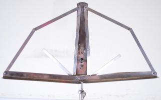 Kottaállvány / 
Metal sheet music stand