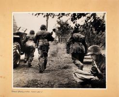 1941. október 5-én készült 1db katonai fotó: az orosz hadszíntéren. 24x30cm-es, kartonra ragasztva