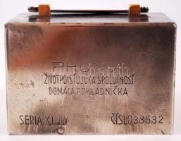 cca 1930 Phönix csehszlovák, fém pénzkazetta (kulcs nélkül) /  Czechoslovakian money box, 11x8x6cm