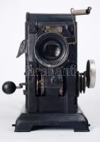 cca 1920 Filmvetítő gép /  Film projector, 24x16,5x10cm