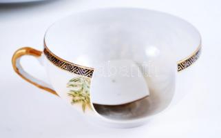 Kínai teás készlet, jelzett, kézzel festett, aranyozott, 6 személyes, az egyik sérült/ Chinese tea s...