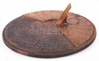 Csíkszentmihályi Róbert (1940): Napóra. "Közönséges szent-enderi solarium, azaz...". Bronz plakett, d: 14,5cm (sérült)