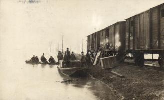 1925 Vésztő árvíz, MÁV szerelvény