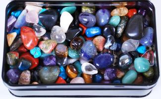 Egy doboznyi különféle féldrágakő /  A box of various semi precious stones