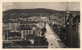 Pécs a vasútállomás felől