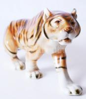 Jelzett porcelán tigris, kézzel festett, hibátlan, h:37 cm, m:17 cm / Porcelain tiger, flawless
