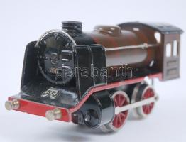 Cca 1930 Marklin mozdony és vagonok, felhúzókulcs hiányzik, két vagon hiányos, jelzettek, jó állapot...