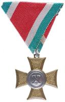 1923. "II. osztályú Legénységi Szolgálati Jel" kitüntetés zöld-fehér-piros mellszalagon T:2 Hungary 1923. "Military Service Medal 2nd class" decoration on ribbon C:XF