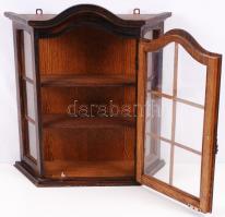 Falra akasztható vitrin, szép állapotban, m:56 cm, h:53 cm, sz:17 cm