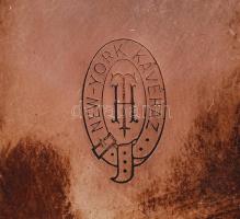 cca 1900 Hacker és Társa ezüstözött gyufa- és hamutartó a New York kávéház címerével / 
Hacker silve...