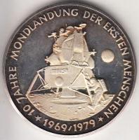 NSZK 1979. "10 éve történt az első holdraszállás" Ag (24,3g/65,27mm) T:PP GFR 1979. "10th Anniversary of the First Moon Landing" (24,3g/65.27,mm) T:PP