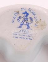 Kislány a libákkal, jelzett Arpd román, kézzel festett, jelzett, hibátlan, m:20 cm, h:16 cm