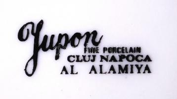 4db kistányér különféle jelzéssel (az egyik sérült) / 
Saucers with various marks (one with fault)