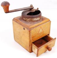 cca 1950 Fa és fém kávédaráló, hiányos / 
Coffee grinder from wood and metal, lid missing, 20x12x12c...