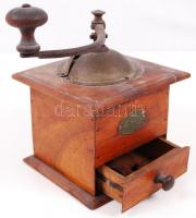 cca 1930 Peugeot Freres fa és fém kávédaráló (kis sérüléssel) / 
Peugeot Freres wood and metal coffe...