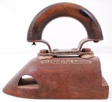 cca 1930 "Budapest Sz.F.V Gázművei Tulajdona" feliratú öntöttvas gőzvasaló /  Vintage steam iron, 20x18x8cm