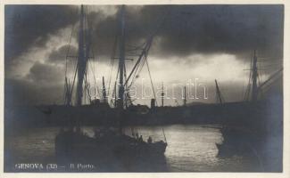 18 db régi, használatlan, főleg római városképes lap tokkal / 18 unused, mainly Roman postcards with...