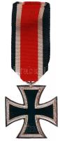 Német 3. Birodalom 1939. "II. Osztályú Vaskereszt" kitüntetés "113"-as fémjelzés...