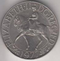 Nagy-Britannia 1977. 25P "II. Erzsébet királynő megkoronázásának 40. évfordulója" (38mm) (2x) piros/fekete tartó T:1- + Új Zéland 1967. 1$ emlékpénz tokban T:1 Great Britain 1977. 25 New Pence "Silver Jubilee of Reign" (38mm) (2x) black/red case C:AU + New Zealand 1967. 1 Dollar commemorative coin in case C:UNC