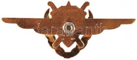 1975. "Aranykoszorús I. osztályú repülőgépvezető jelvény, jelzett aranyozott ezüst kitüntetés, ...