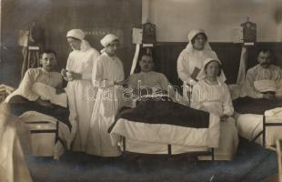 Gyula, József sanatorium temporary military hospital, soldiers, photo (EK)