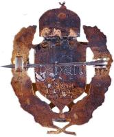 1919. "Magyar Királyi 4. Honvéd Tábori Ágyús Ezred" zománcozott sapkajelvény, átalakítássa...