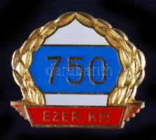 ~1980. "750 ezer kilométer balesetmentesen" felcsavarozható kitüntető jelvény miniatűrrel ...