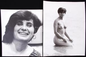 cca 1970 15 darabos erotikus portfólió egy hölgyről / Erotic photos