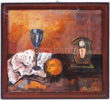 Molnár jelzéssel: Csendélet órával. Olaj, karton, 32×38 cm