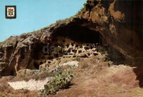 71 db modern, külföldi városképes lap, benne két képeslapsorozat a Peterhof palotáról és Ungvárról /...