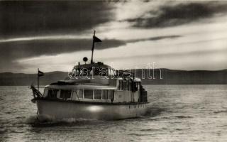 72 db modern lap érdekes bélyegzésekkel, főként magyar városképes lapok / 72 pieces of modern cards ...