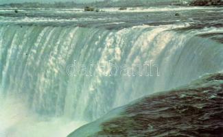 240 db modern, amerikai képeslap / 240 modern, American postcards