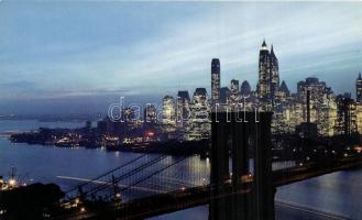 30 db modern képeslap, amerikai városképek éjjel, '50-'70-es évek / 30 modern postcards, A...