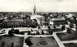 33 db modern, fekete-fehér magyar városképes lap a '60-as évekből / 33 modern, Hungarian black ...