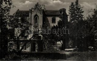 34 db modern, fekete-fehér magyar képeslap várakról, '60-as évek / 33 modern, Hungarian black and white postcards about castles