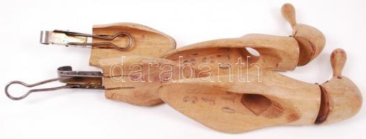 cca 1920 Női sámfák 36-38-as méretben, egy pár a pestszentlőrinci Rényi Oszkár Rt.-től / 
Vintage wo...