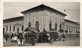 Szenttamás entry of the Hungarian troops, dealing of the Horthy posters (EB)