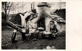 8 db régi, használatlan, magyar folklór lap / 8 unused, Hungarian folklore cards