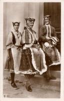 8 db régi, magyar folklór lap / 8 Hungarian folklore cards