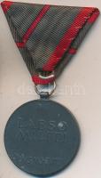 1918. "Laeso Militi" - Sebesültek Érme cink kitüntetés mellszalaggal. Szign.: R. Placht T:...