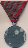 1918. "Laeso Militi" - Sebesültek Érme cink kitüntetés mellszalaggal. Szign.: R. Placht T:...
