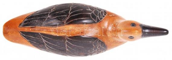 Kézzel faragott, vadkacsa formájú, fa dobozka / 
Hand carved wooden box in duck shape, 23x7cm