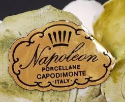 Festett, jelzett Capodimonte biszkvit porcelán rózsa (apró lepattanásokkal) / 
Hand painted Capodimo...